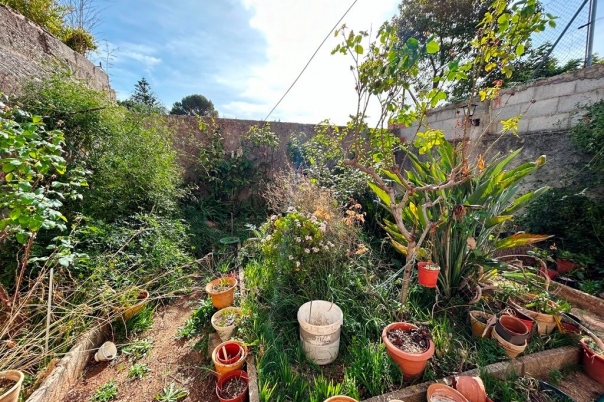 4 bed town_house in Sagra