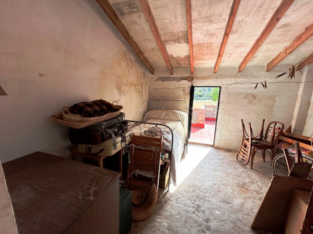 4 bed town_house in Sagra