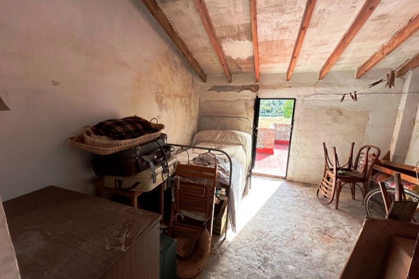 4 bed town_house in Sagra