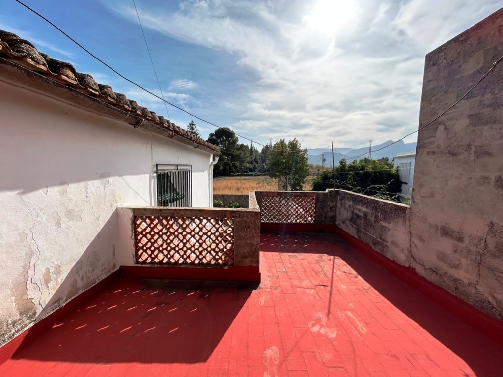 4 bed town_house in Sagra