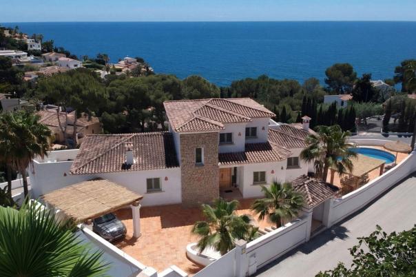 5 bed villa in Benissa
