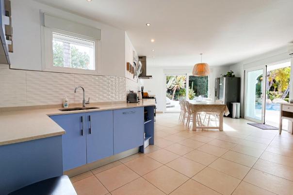 5 bed villas in Javea