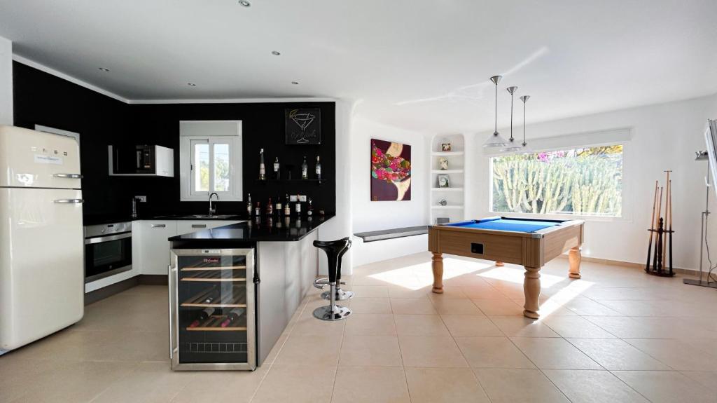 5 bed villas in Javea
