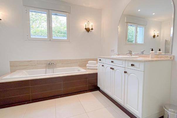 5 bed villas in Javea
