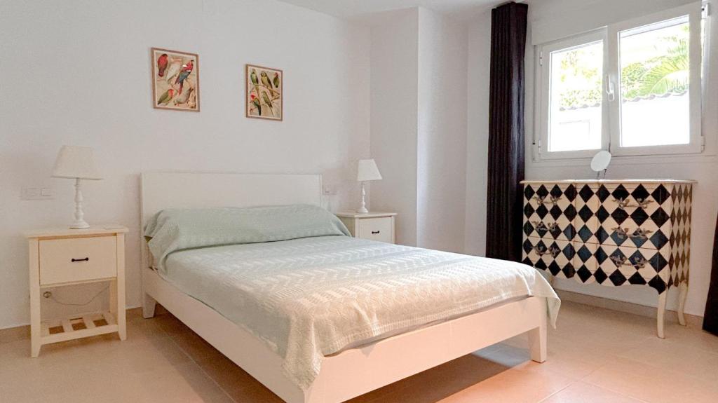 5 bed villas in Javea