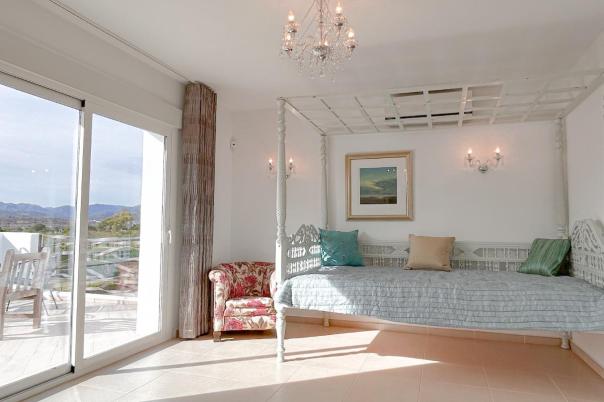 5 bed villas in Javea