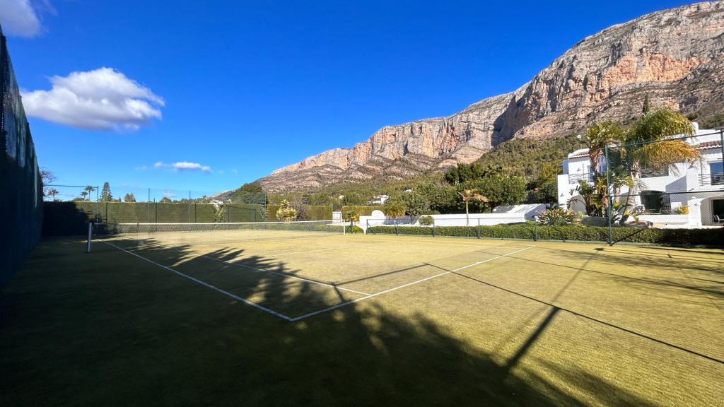 5 bed villas in Javea