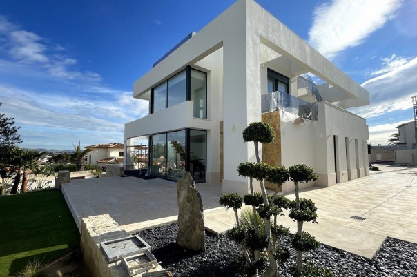 4 bed casa / chalet in Benissa