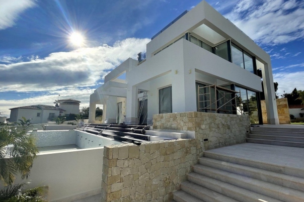 4 bed casa / chalet in Benissa