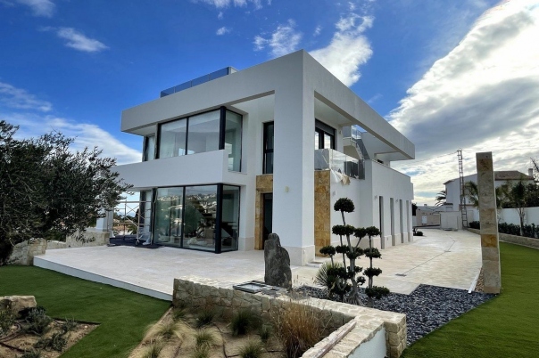 4 bed casa / chalet in Benissa