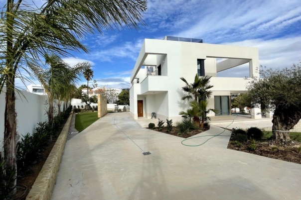 4 bed casa / chalet in Benissa