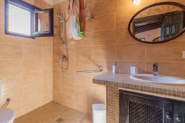 8 bed finca in Benissa