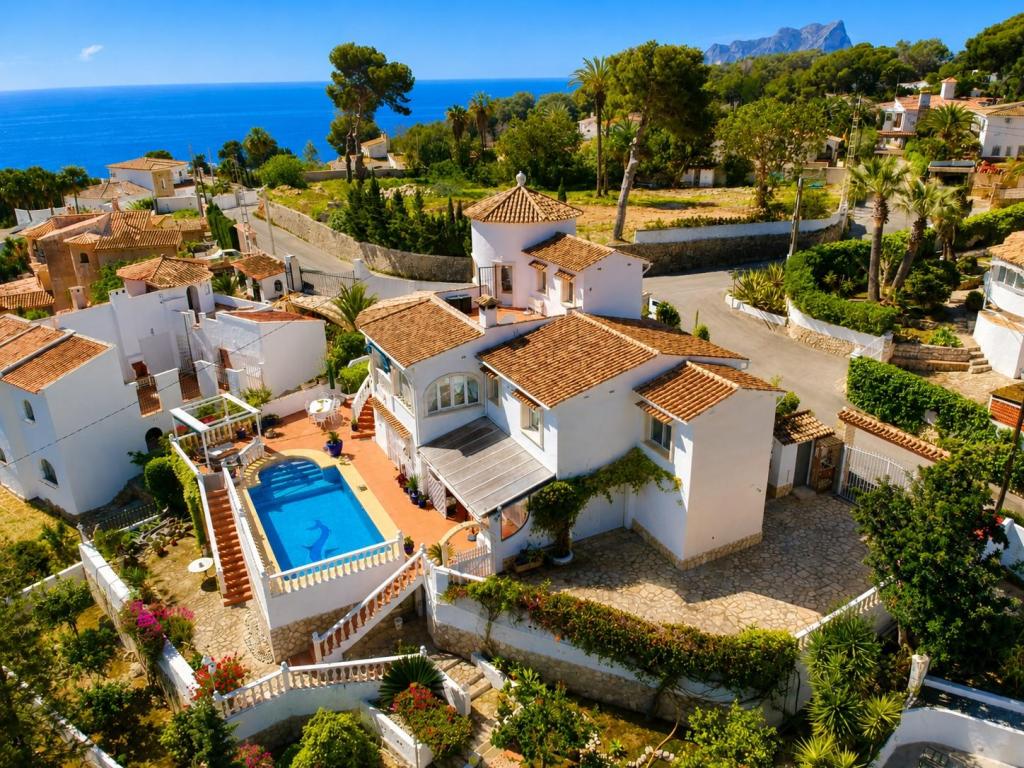 4 bed villas in Benissa