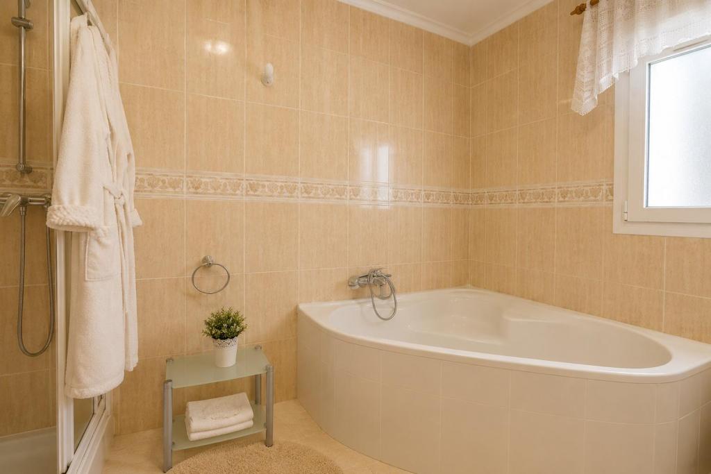 4 bed villas in Benissa