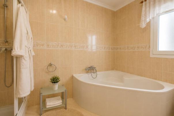 4 bed villas in Benissa