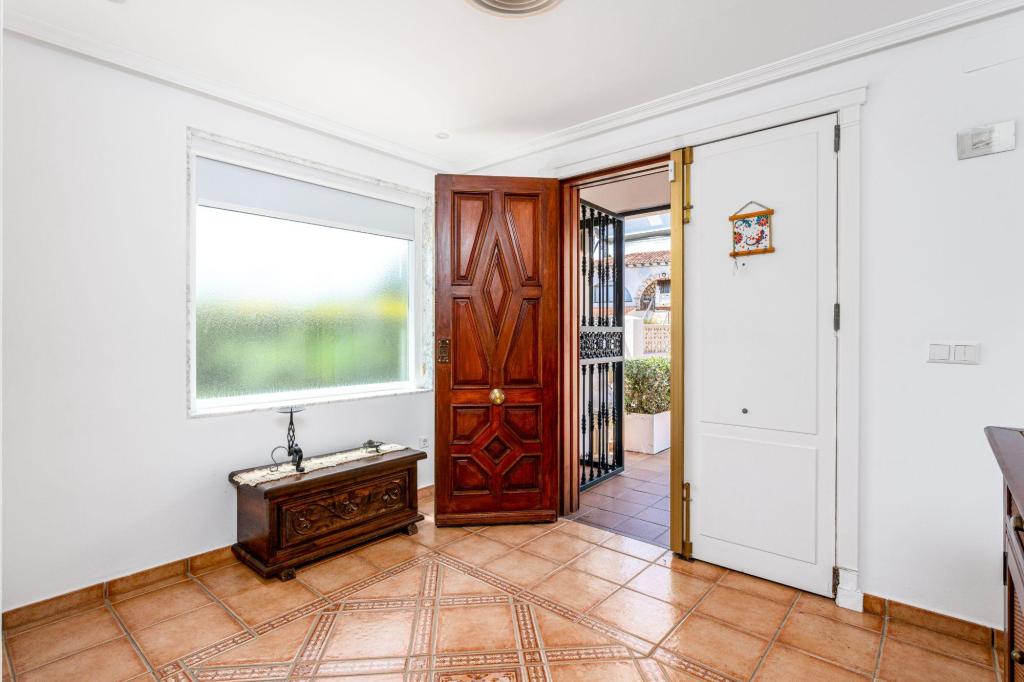 7 bed villa in Alfaz del Pi