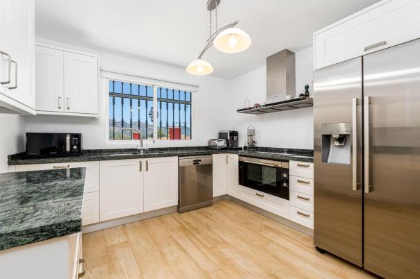 7 bed villa in Alfaz del Pi