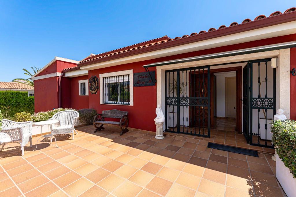 7 bed villa in Alfaz del Pi
