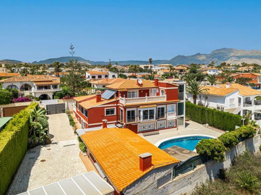 7 bed villa in Alfaz del Pi