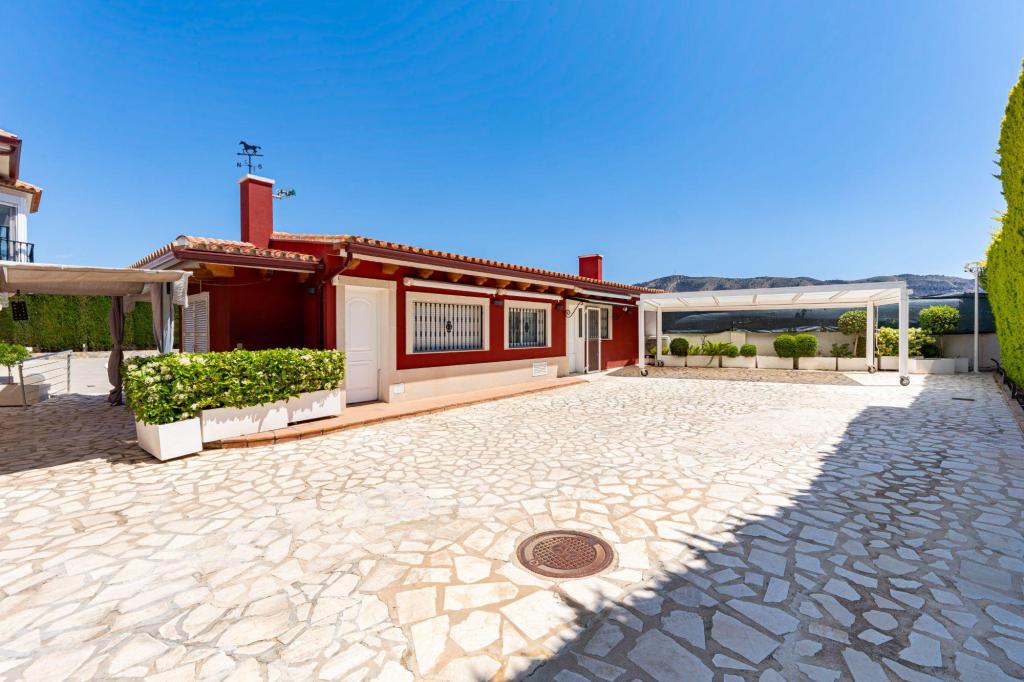 7 bed villa in Alfaz del Pi