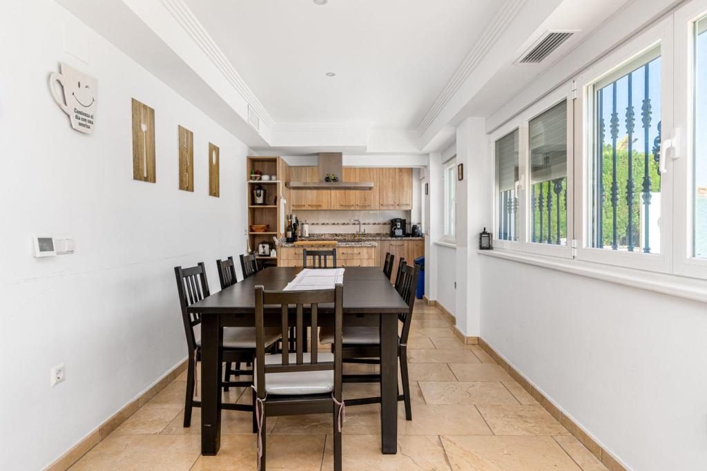 7 bed villa in Alfaz del Pi