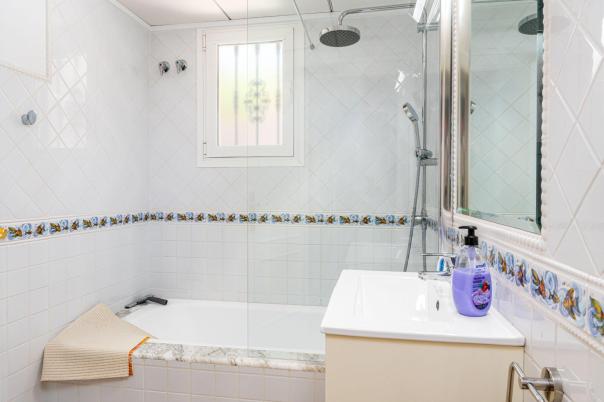 7 bed villa in Alfaz del Pi