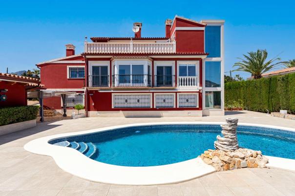 7 bed villa in Alfaz del Pi