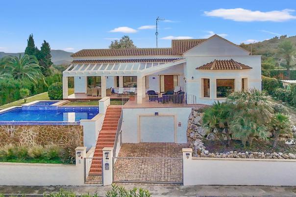 4 bed villa in Denia