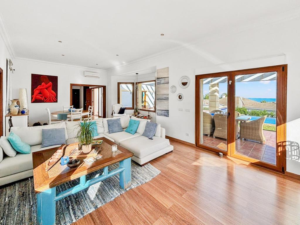 4 bed villa in Denia