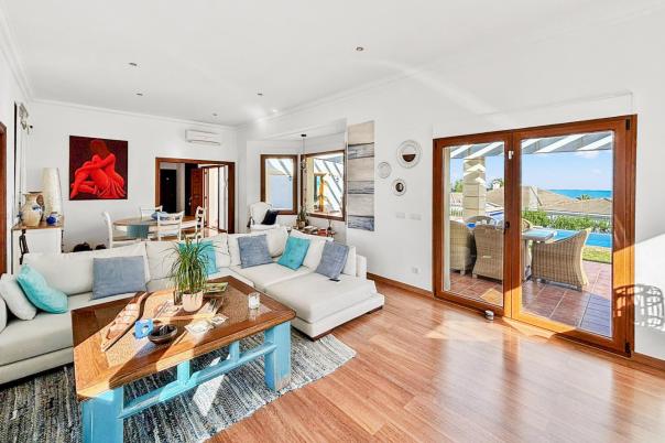 4 bed villa in Denia