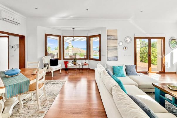 4 bed villa in Denia