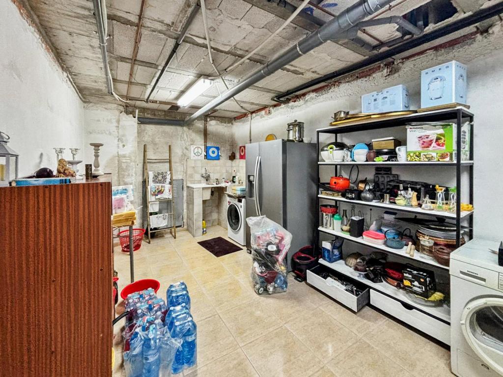 4 bed villa in Denia