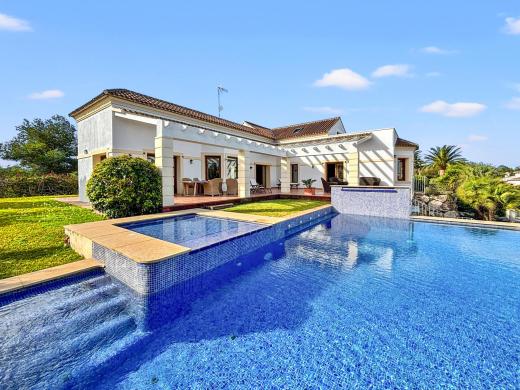 4 bed villa in Denia