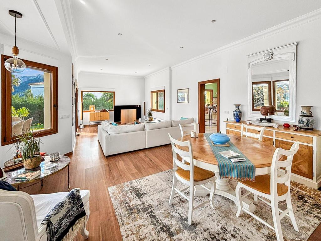 4 bed villa in Denia