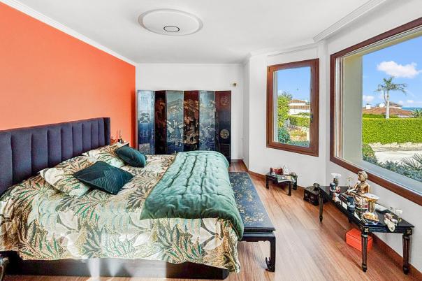 4 bed villa in Denia