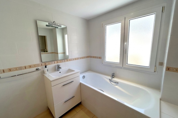 5 bed villa in Denia