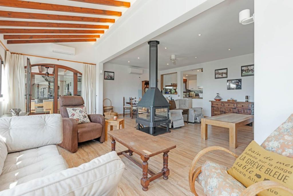 7 bed villas in Moraira
