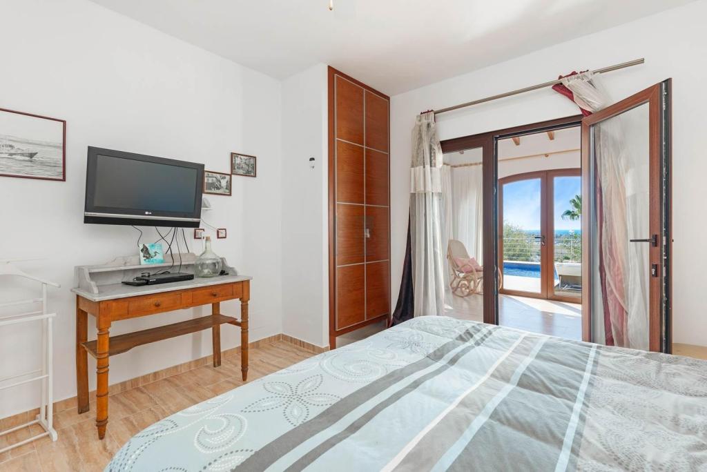 7 bed villas in Moraira