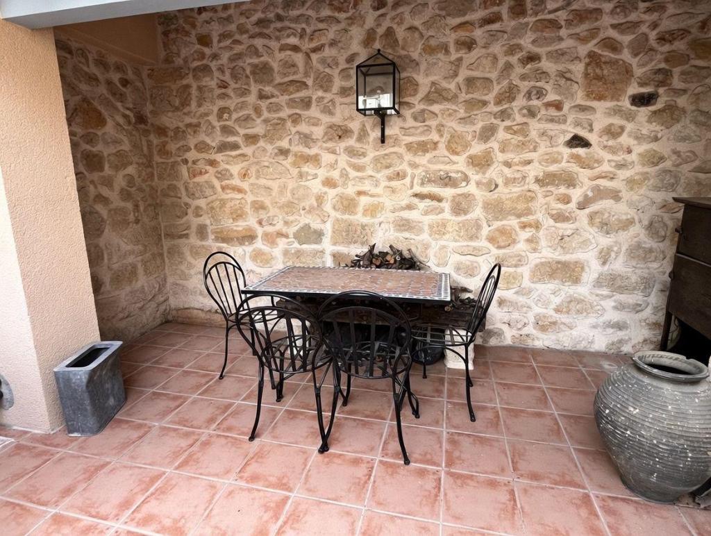 4 bed town_house in Jalón
