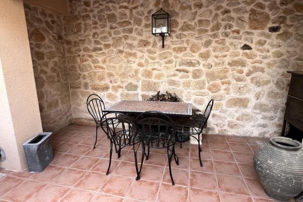 4 bed town_house in Jalón