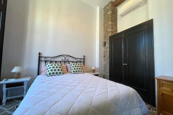 4 bed town_house in Jalón