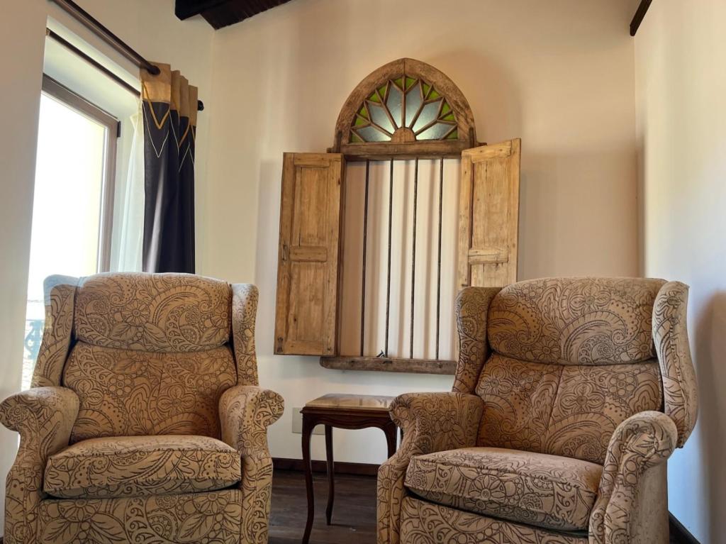 4 bed town_house in Jalón