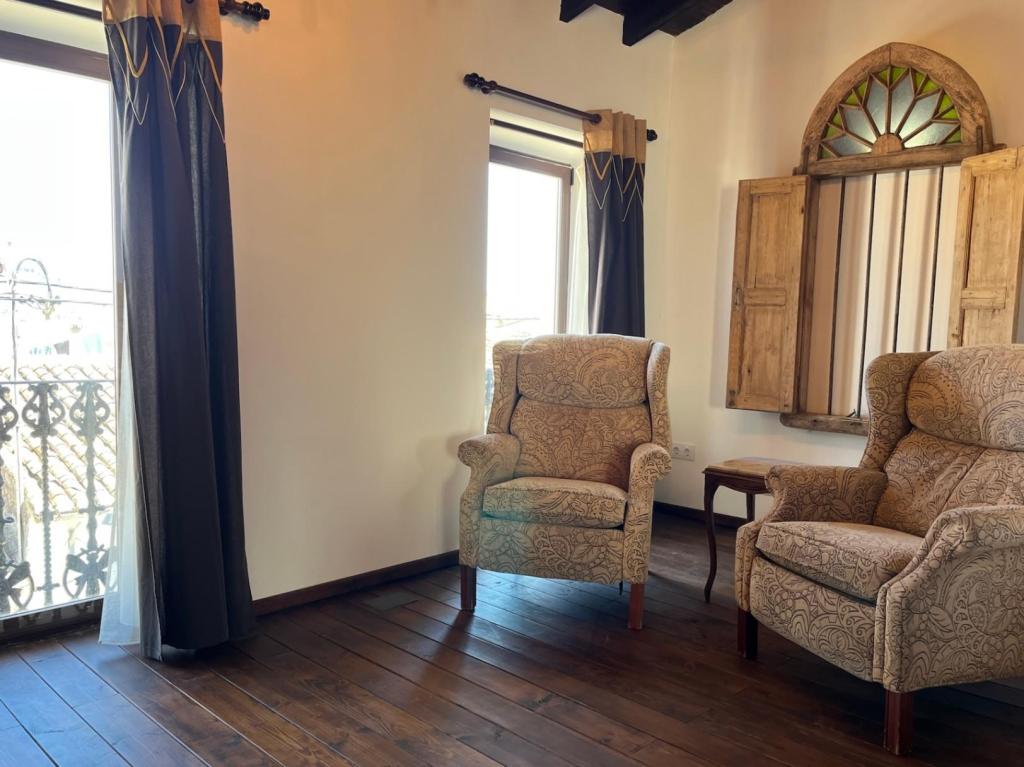 4 bed town_house in Jalón