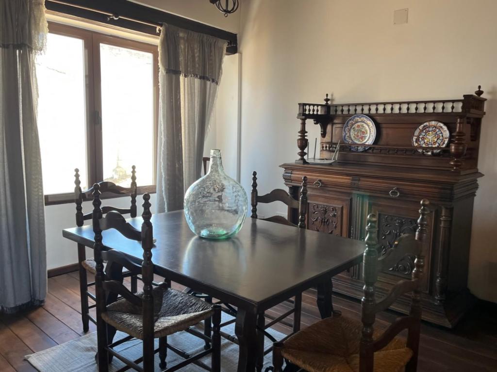 4 bed town_house in Jalón