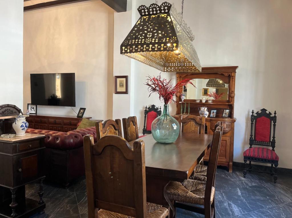 4 bed town_house in Jalón