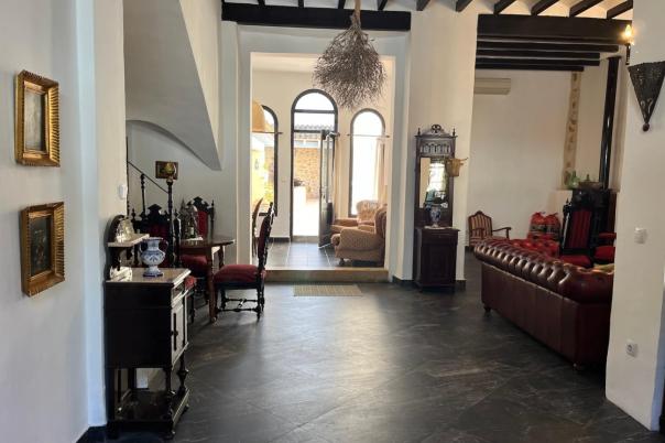 4 bed town_house in Jalón