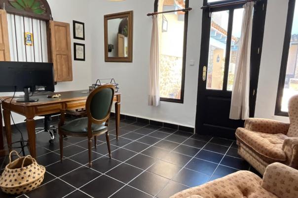 4 bed town_house in Jalón