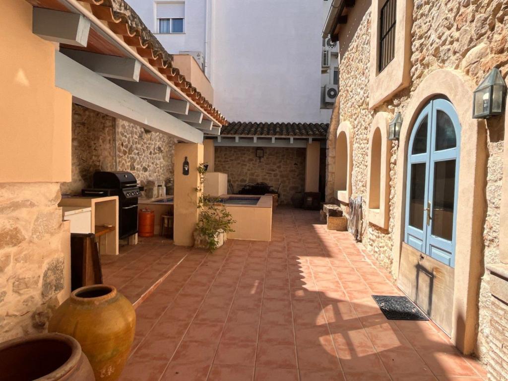 4 bed town_house in Jalón