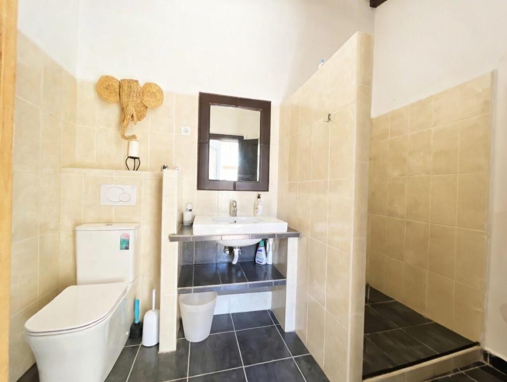 4 bed town_house in Jalón