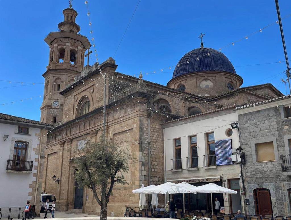 4 bed town_house in Jalón